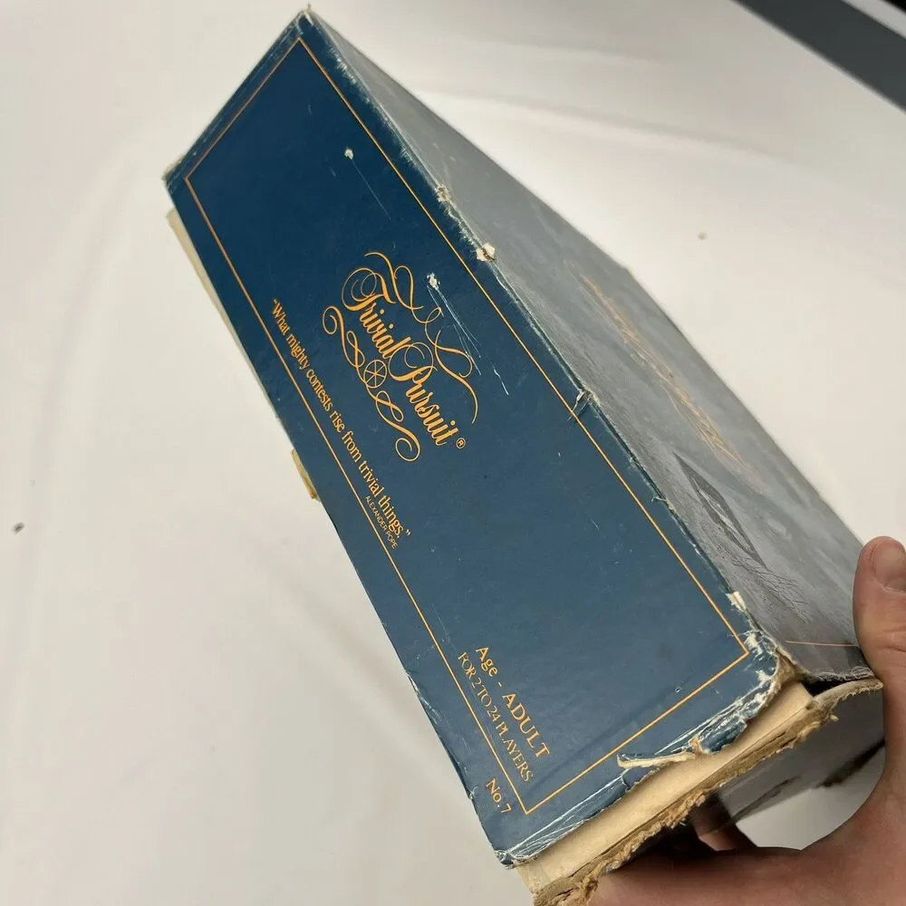 Vintage 1981 Trivial Pursuit Master Game Genus Edition Set